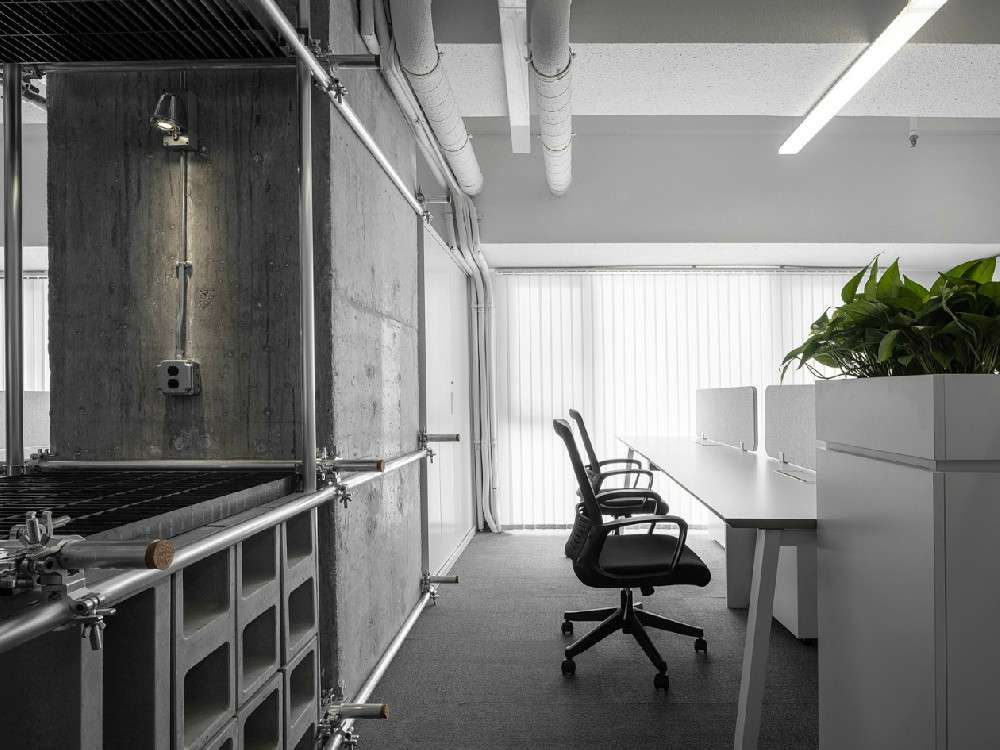 公司辦公室裝修的標(biāo)準(zhǔn)和風(fēng)水選擇.jpg 公司辦公室裝修的標(biāo)準(zhǔn)和風(fēng)水選擇.jpg