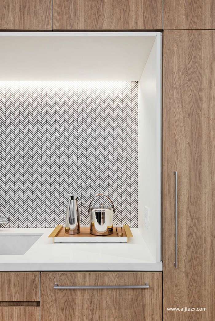 財務(wù)公司辦公室裝修設(shè)計效果圖