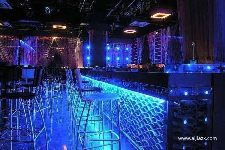 鄭州音樂(lè)酒吧裝修設(shè)計(jì)，高回頭率的音樂(lè)酒吧設(shè)計(jì)裝修