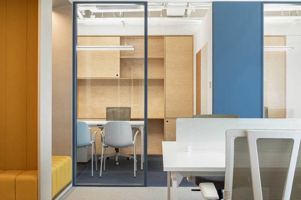 鄭州貿(mào)易辦公裝修設(shè)計效果圖