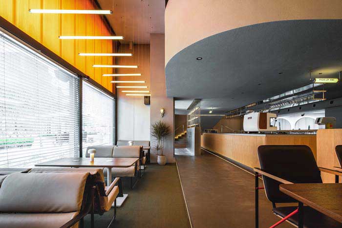 350m2鄭州東區(qū)西餐廳設(shè)計(jì)效果圖