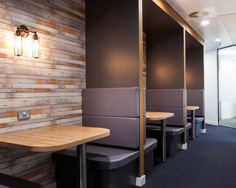 現(xiàn)代簡約800平米辦公室裝修設(shè)計效果圖