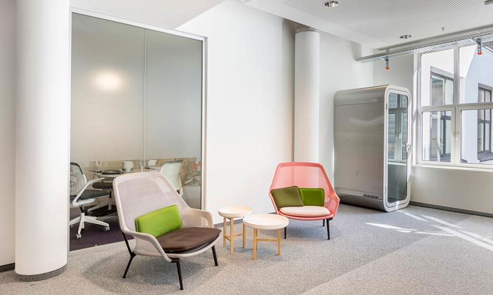 金水區(qū)信息公司辦公室裝修設(shè)計圖