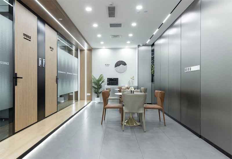 鄭州文化傳播公司辦公室設(shè)計(jì)：藝術(shù)氛圍營(yíng)造秘籍