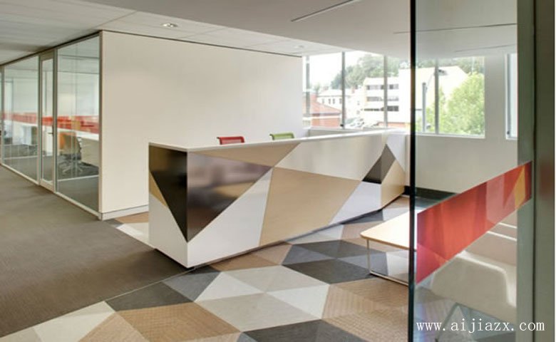 簡潔干凈的現(xiàn)代簡約風(fēng)格辦公室前廳前臺裝修效果圖