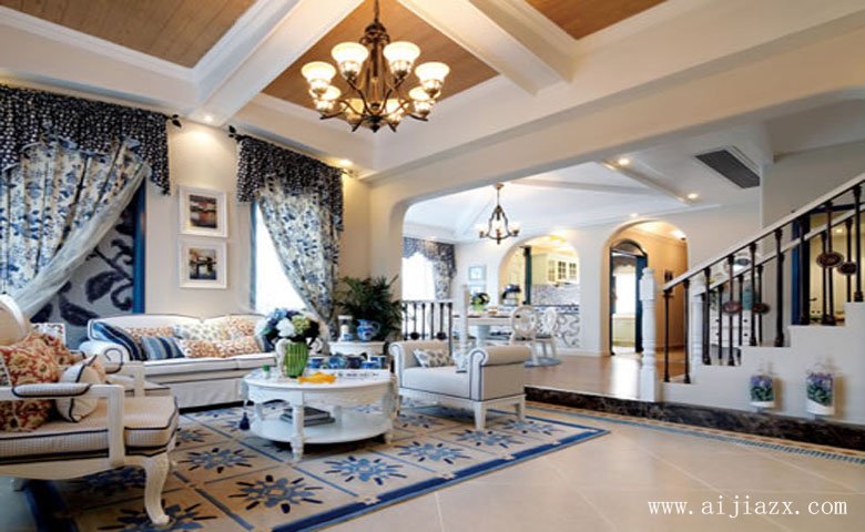 廣闊開(kāi)放的希臘地中海風(fēng)格復(fù)式一樓客廳裝修效果圖